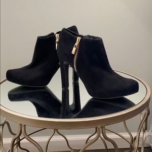🌷SALE!!!Marc Fisher booties
